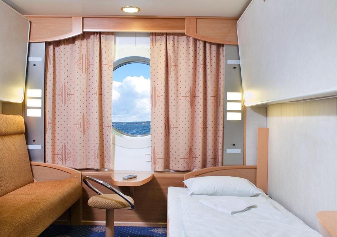 Viking Line Ferry Viking Xprs - One-way Journey From To Tallinn  *